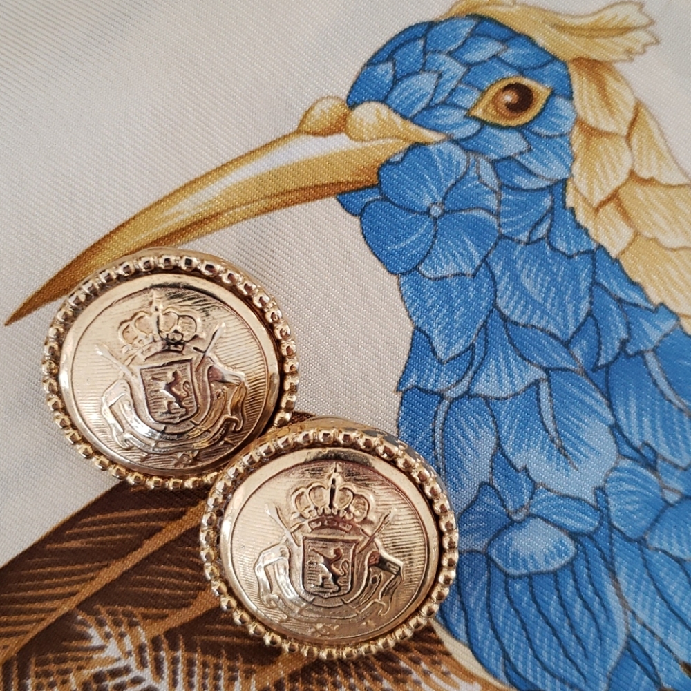 VTG signed Ellen D. Crest earrings, gold dipped - Picture 2 of 7
